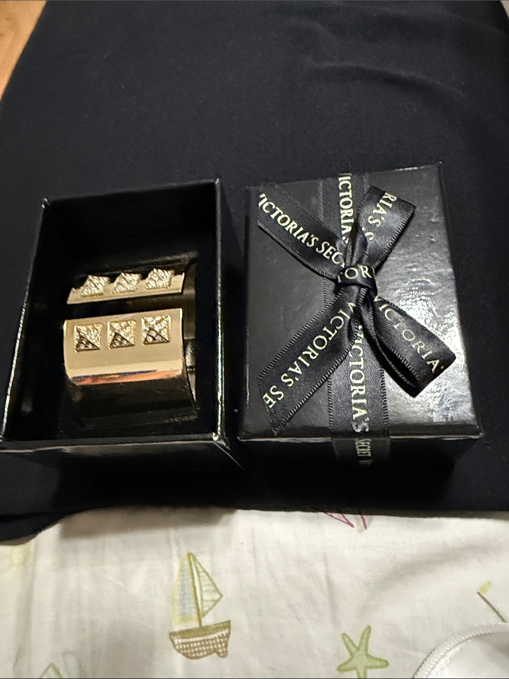 Victoria's Secret Gold Pyramid Stud Cuff Bracelet in Gift Box